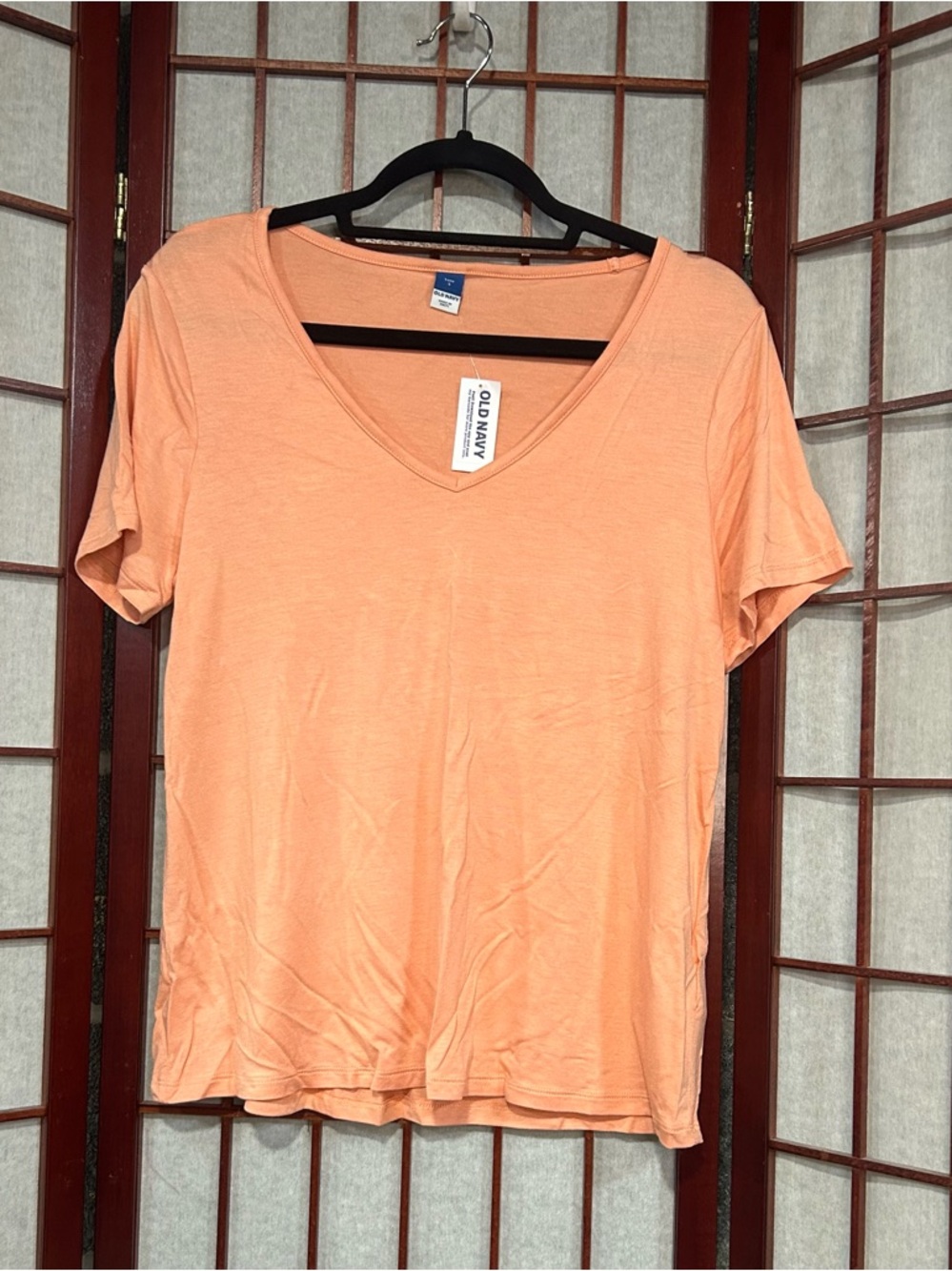 Old Navy Wms Sz S Luxe V-Neck Short Sleeve Tee peachy!!